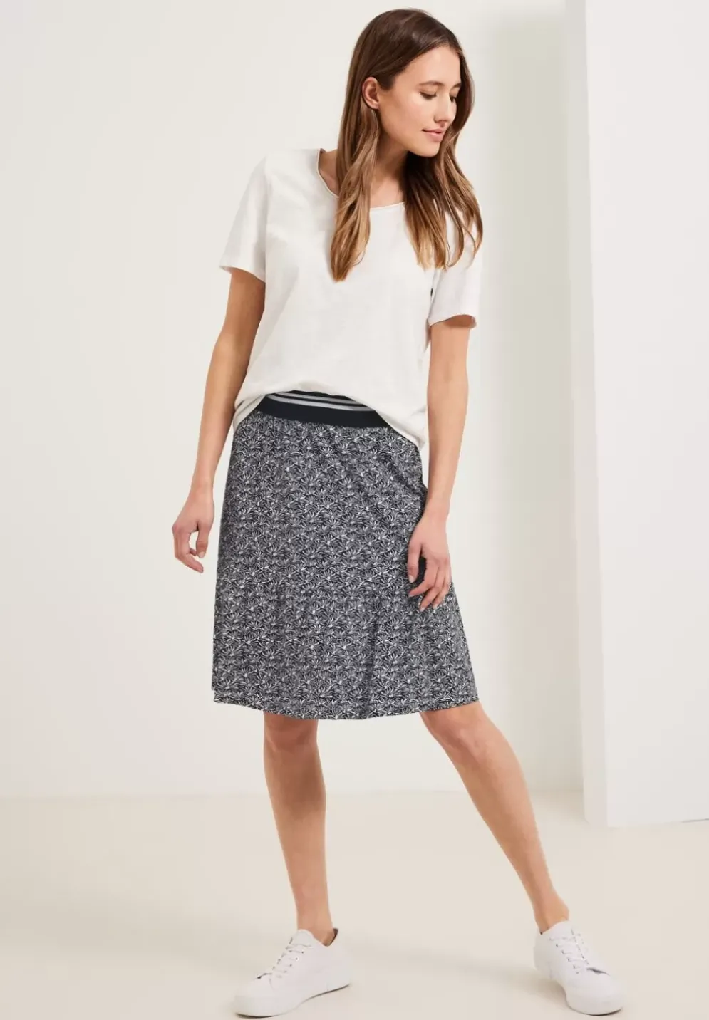 Rock Mit Minimalmuster