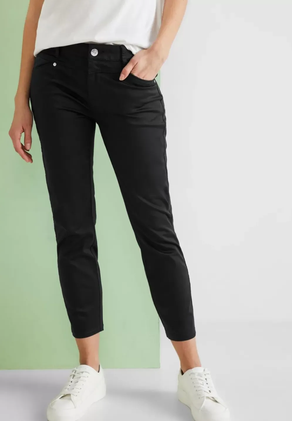 Satinierte Casual Fit Hose
