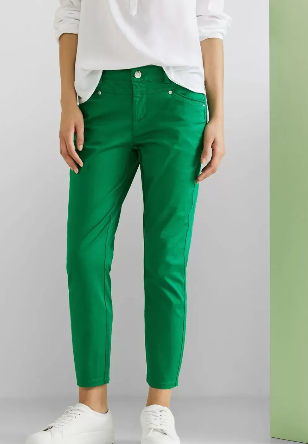 Satinierte Casual Fit Hose