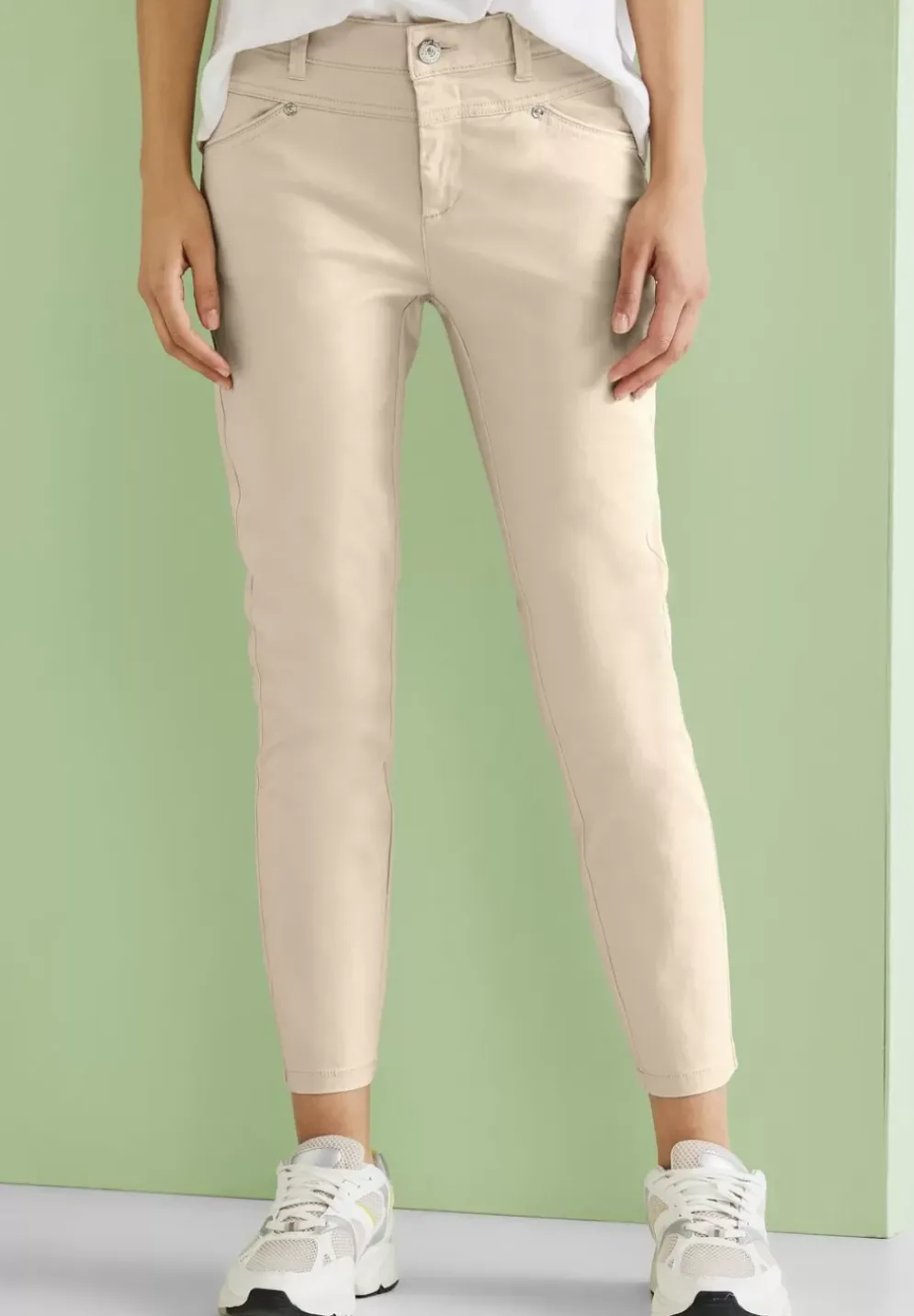 Satinierte Casual Fit Hose