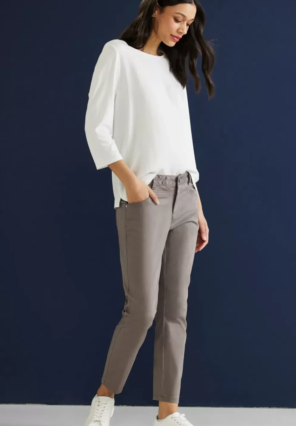 Satinierte Casual Fit Hose