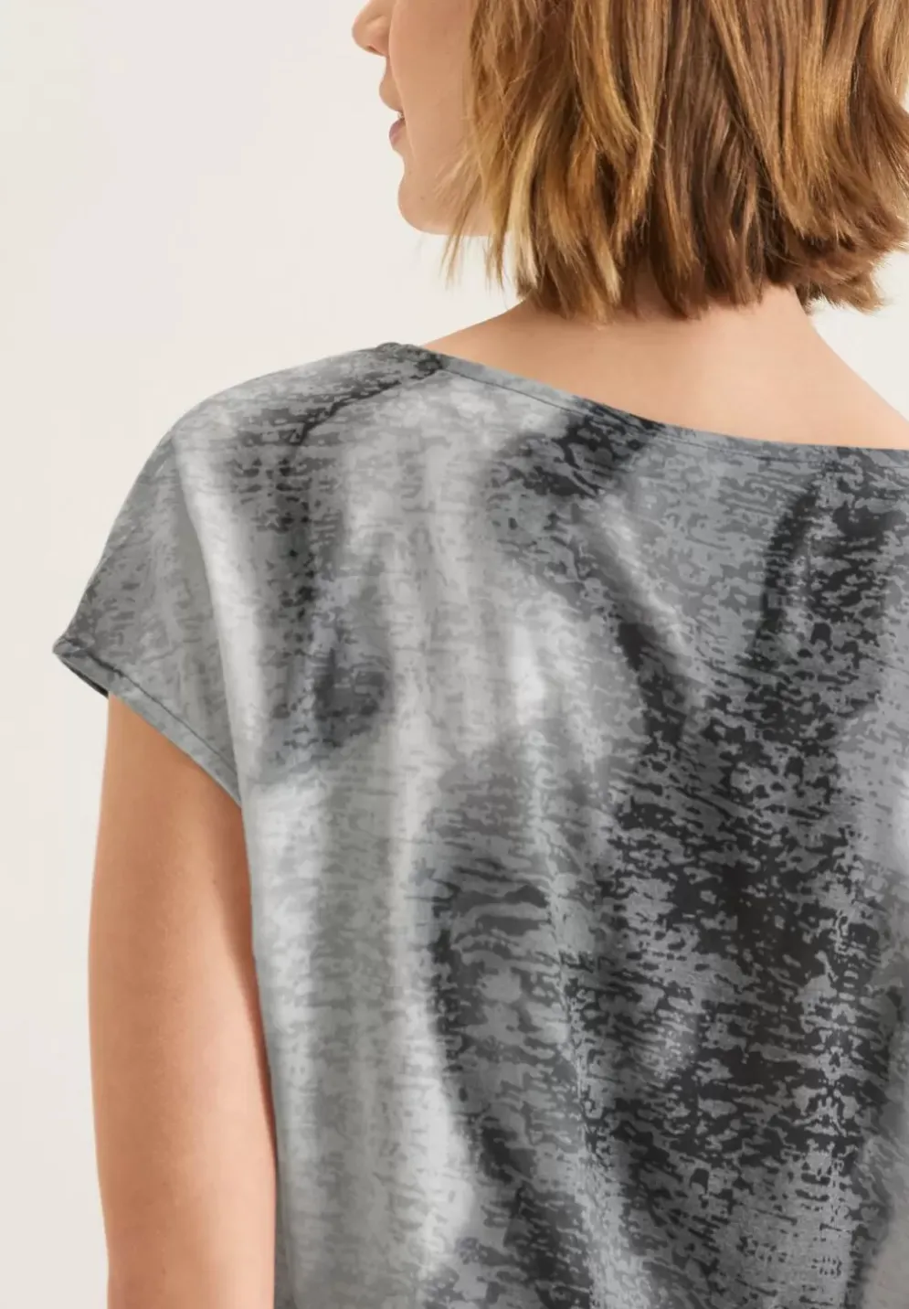 Shirt Im Batiklook