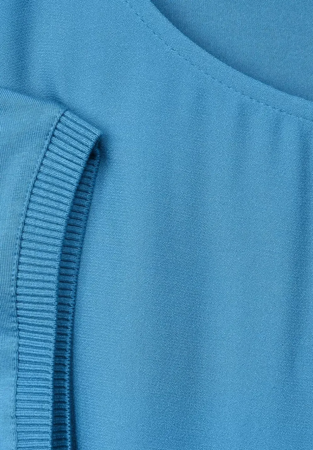 Shirt Im Materialmix