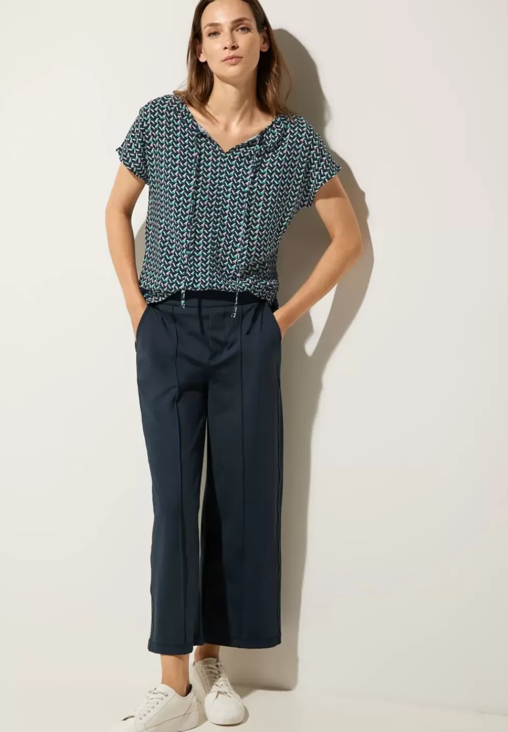 Shirt Im Materialmix