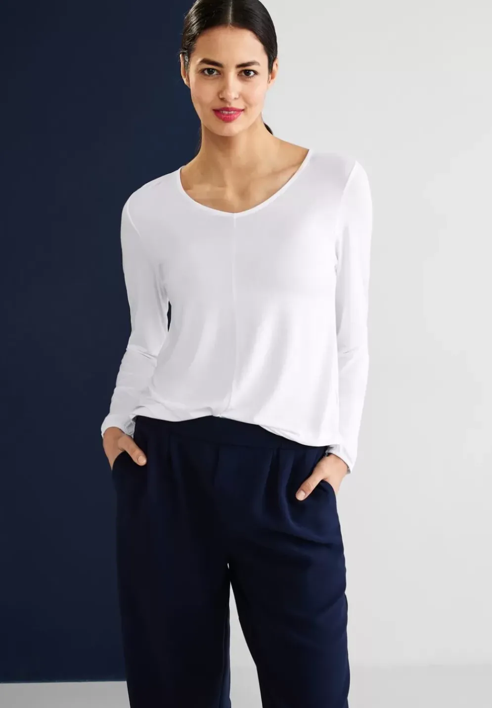 Shirt Mit Gummizug Im Saum