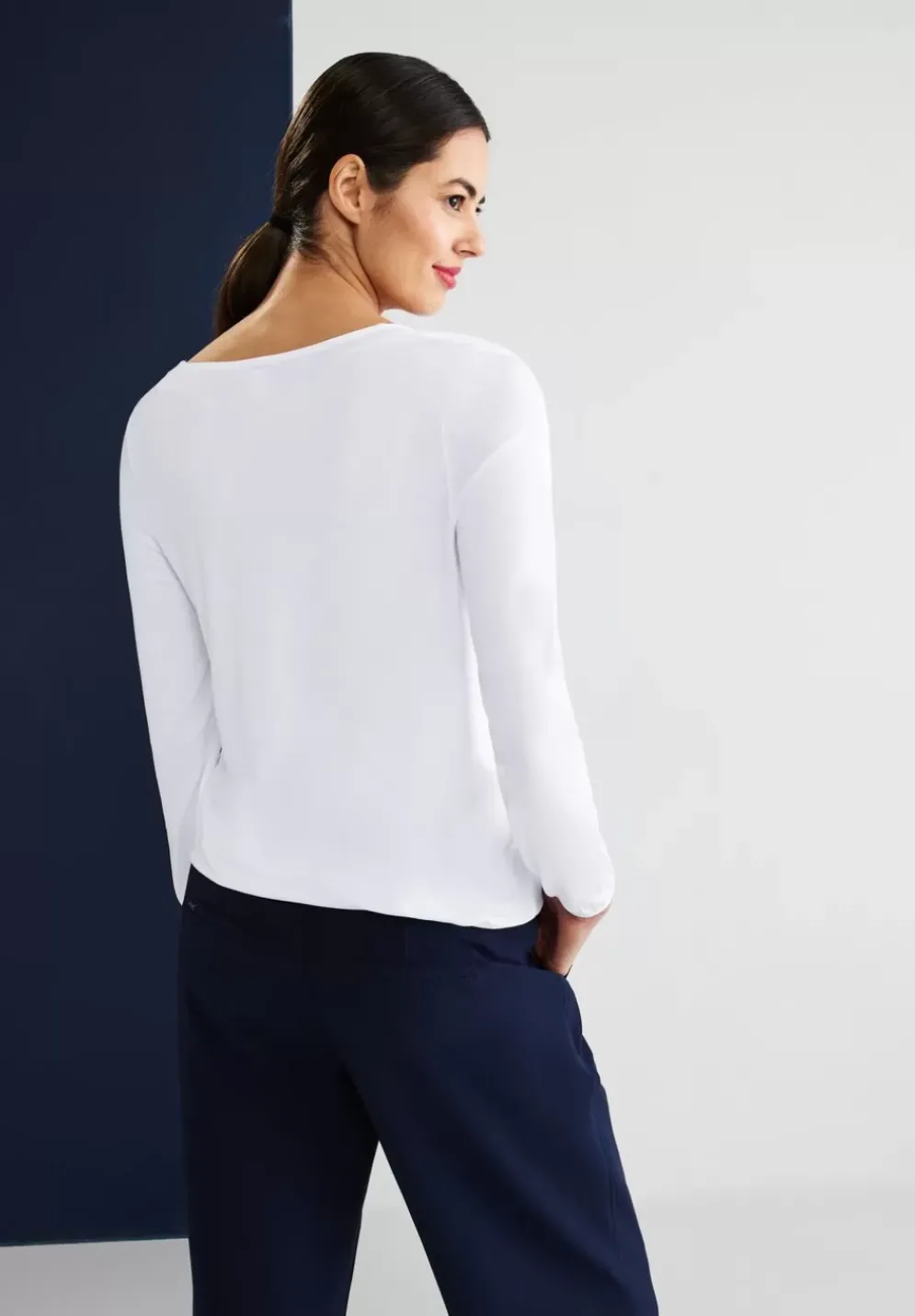 Shirt Mit Gummizug Im Saum