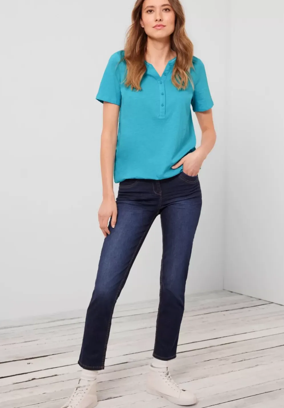 Shirt Mit Kurzer Knopfleiste