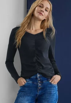 Shirt Mit Raffung