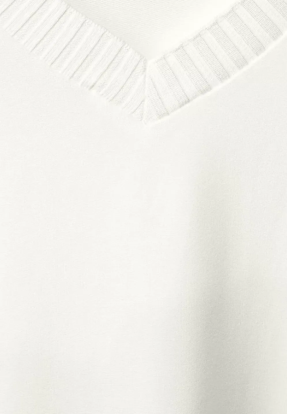 Shirt Mit Rippausschnitt