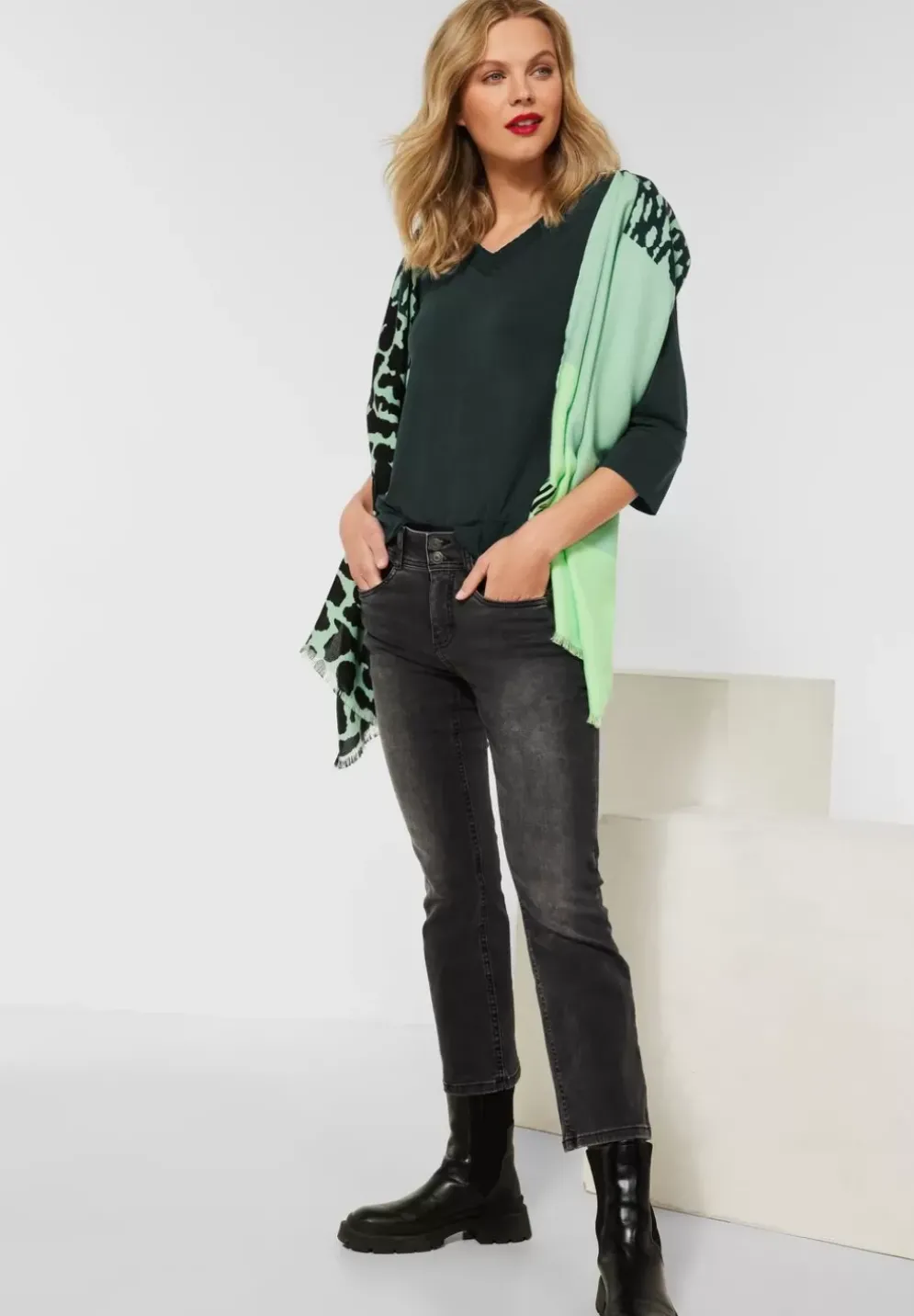 Shirt Mit Rippausschnitt