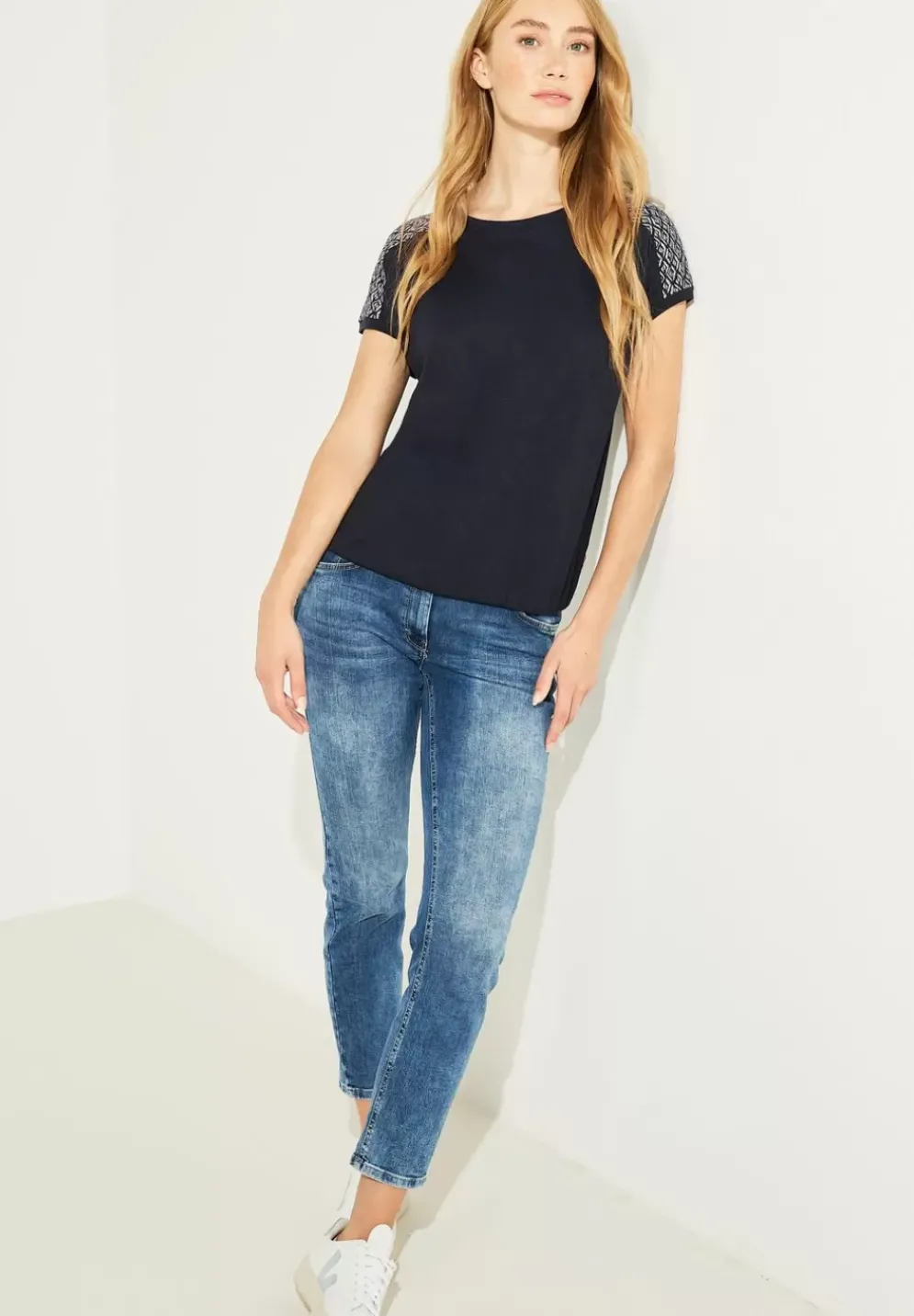 Shirt Mit Schulterprint