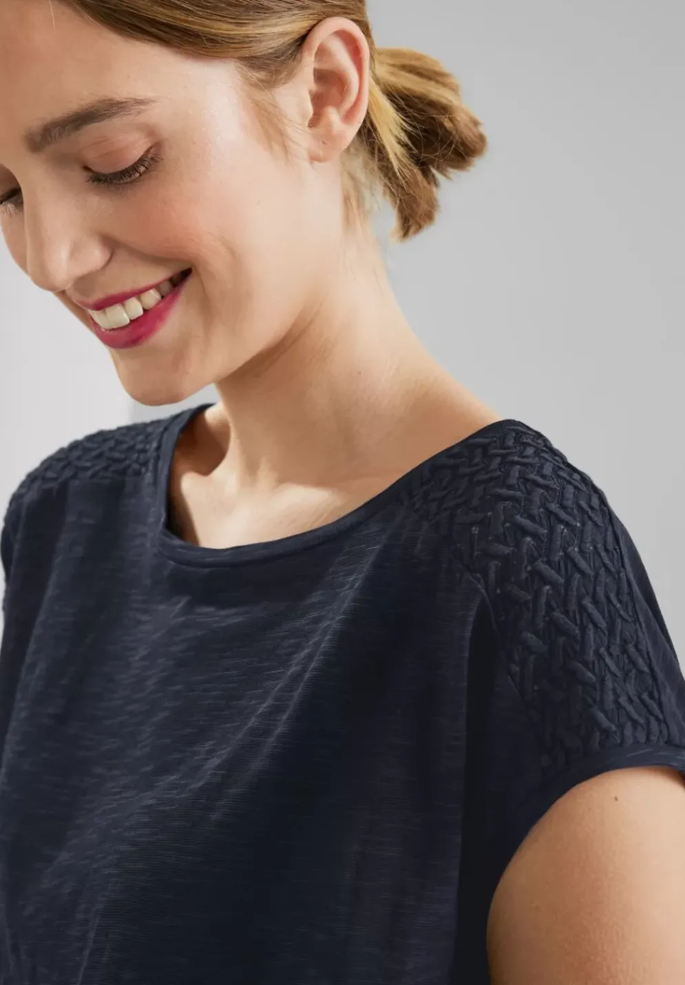 Shirt Mit Spitzeneinsatz