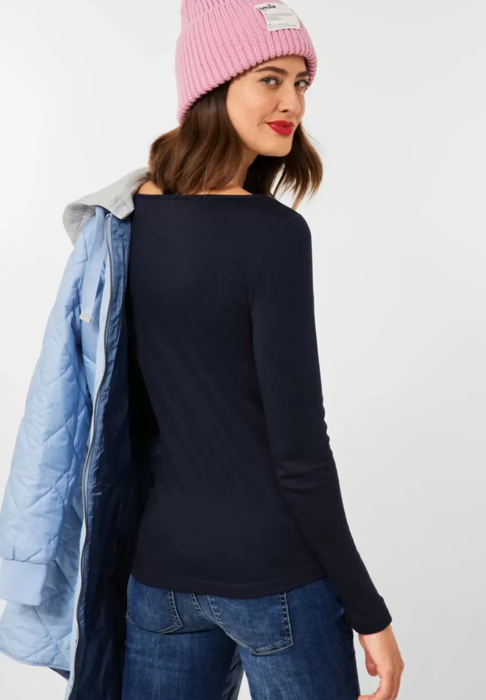 Shirt Mit U-Boot Ausschnitt