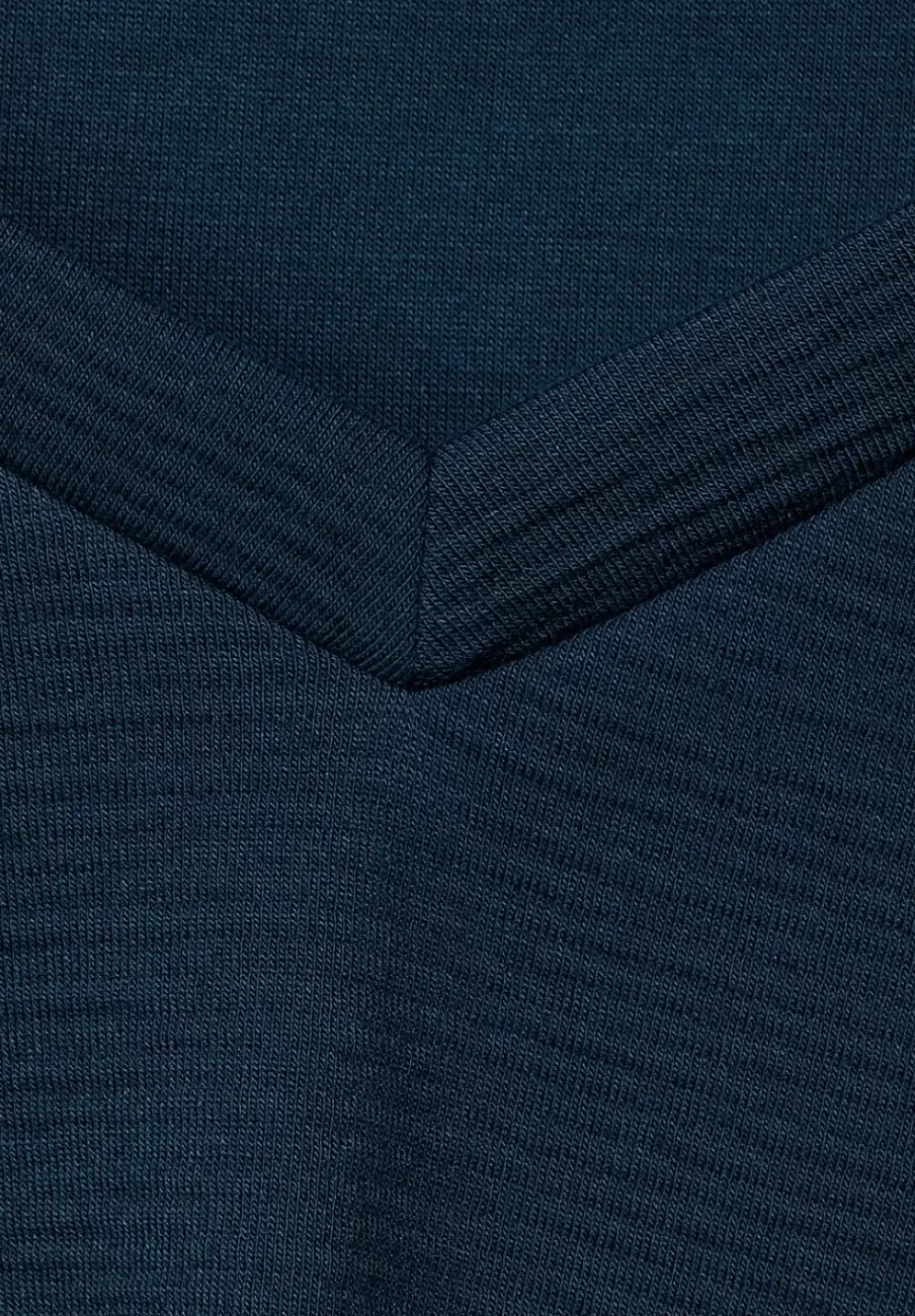Shirt Mit V-Ausschnitt