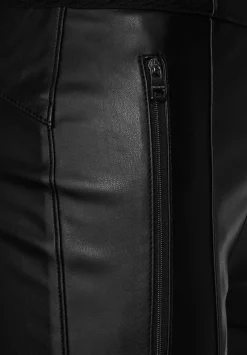 Skinny Fit Hose