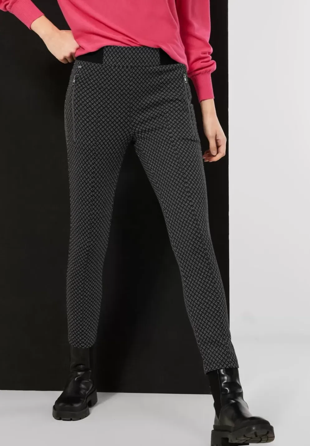 Skinny Fit Hose In Jacquard