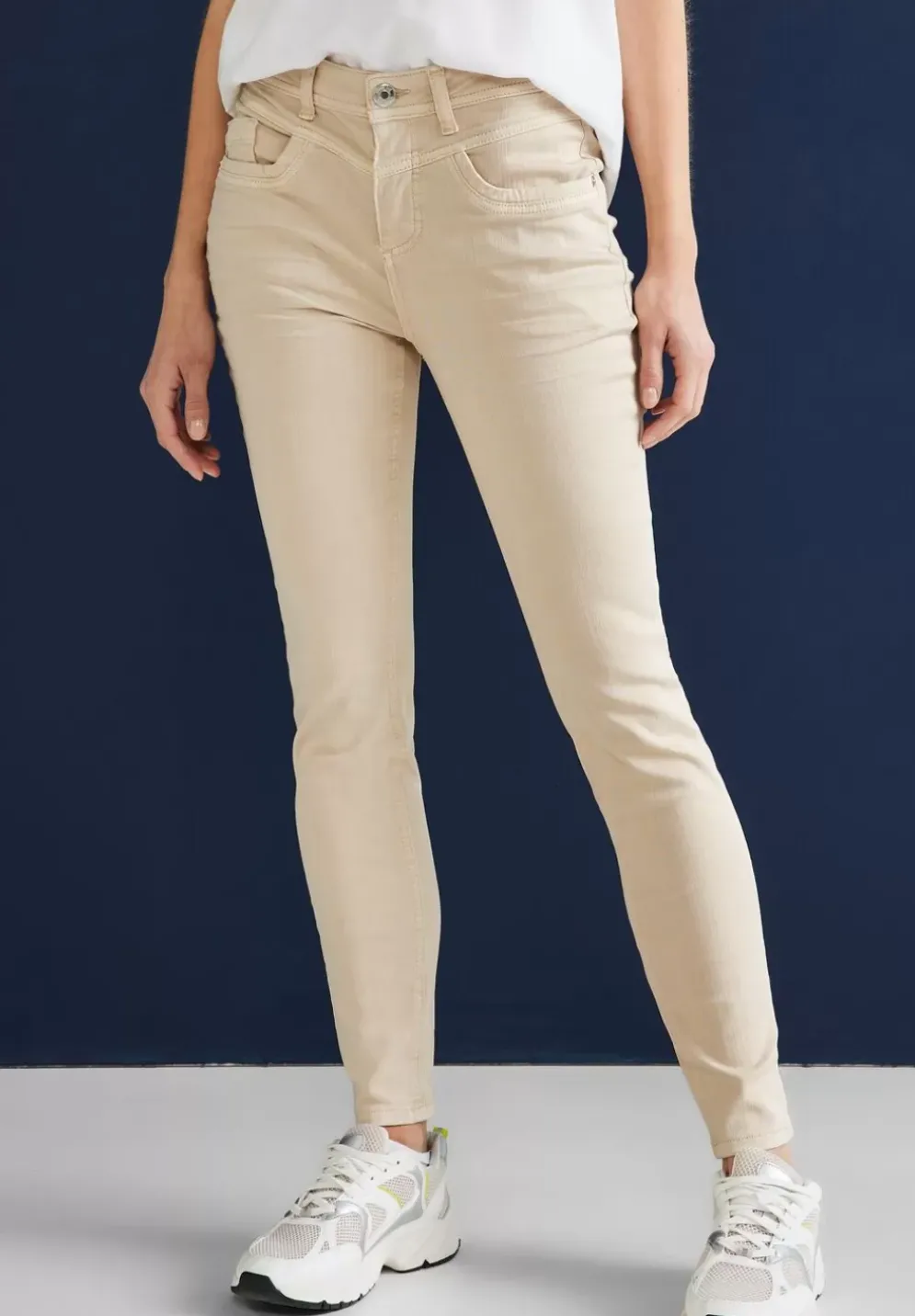 Slim Fit Color Stretch Jeans