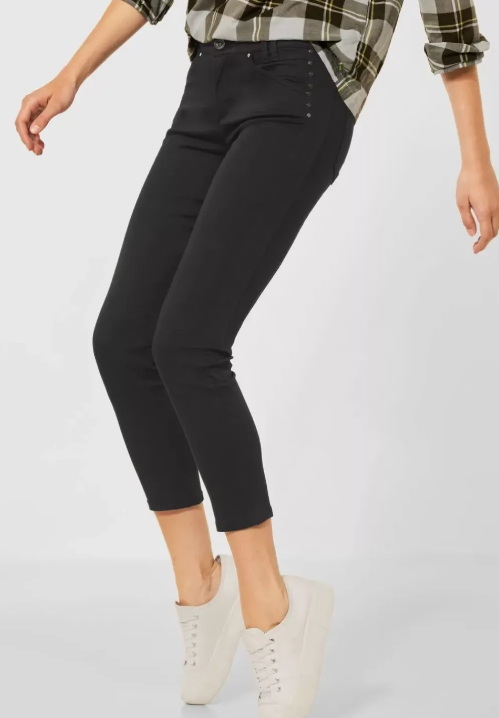 Slim Fit Hose Mit Nieten