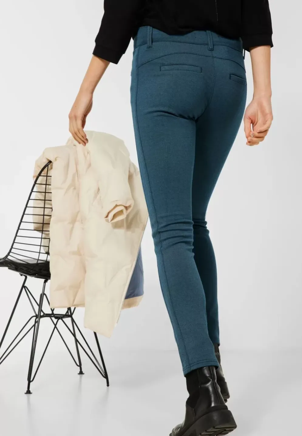 Slim Fit Jacquardhose