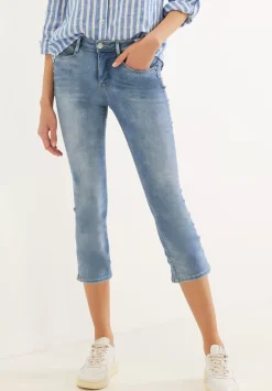 Slim Fit Jeans In 3/4