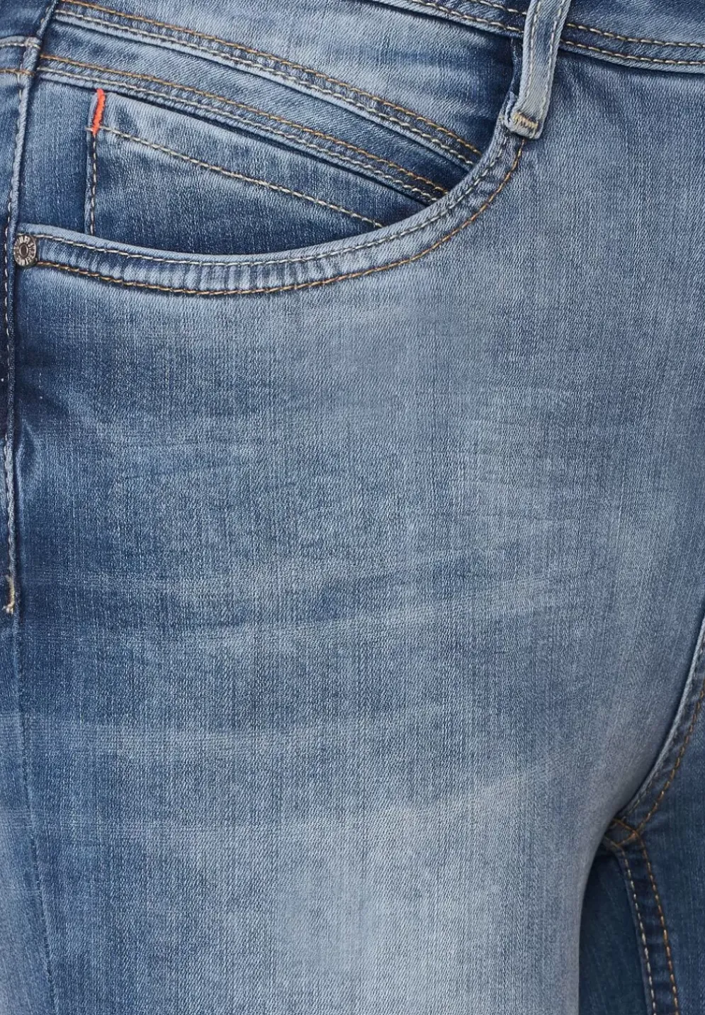 Slim Fit Jeans In 3/4