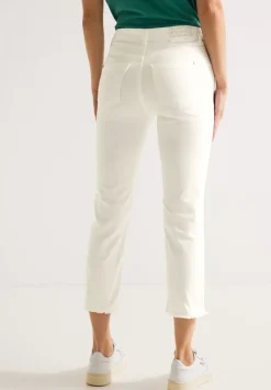 Slim Fit Jeans In 7/8