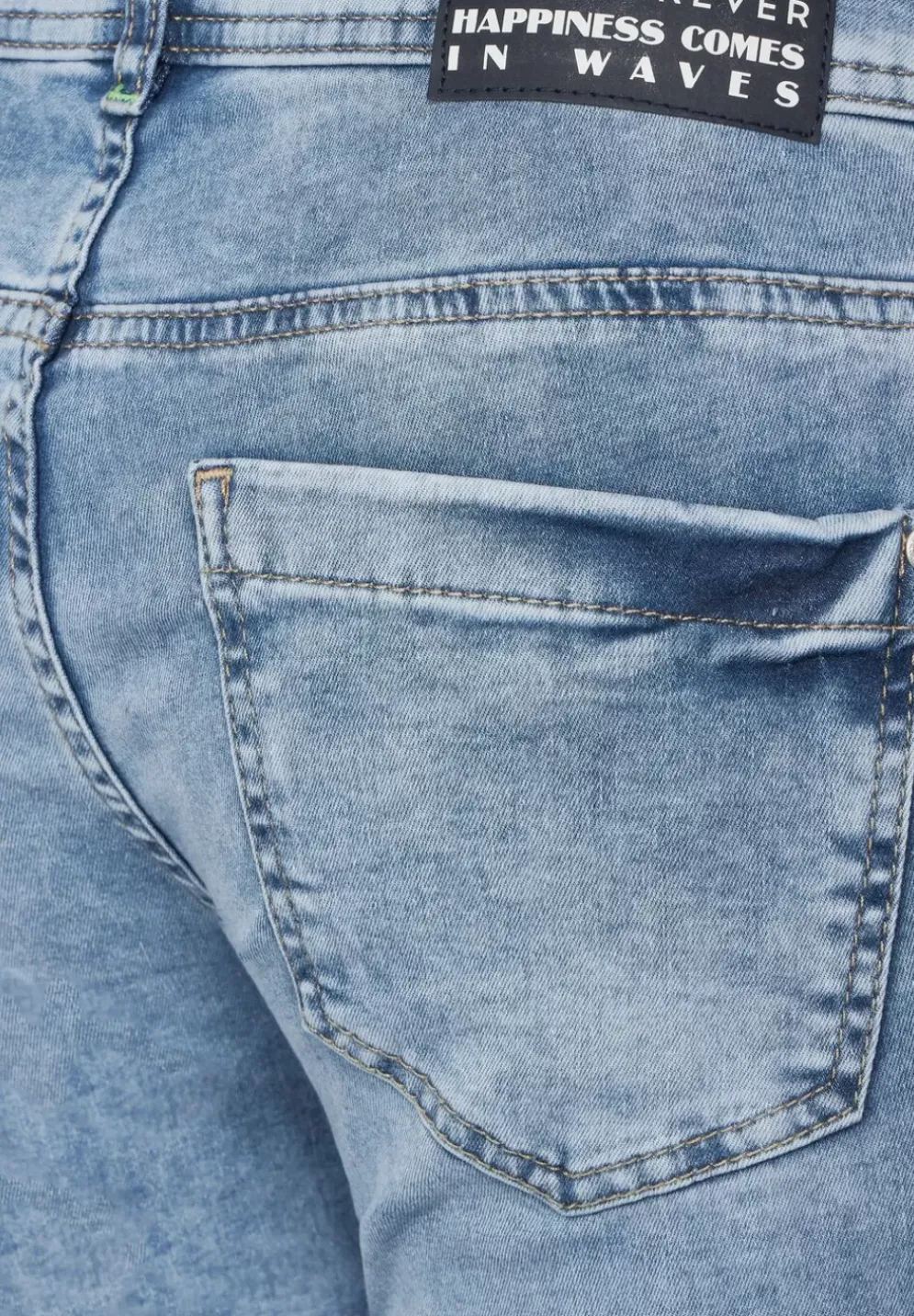 Slim Fit Jeans In 7/8