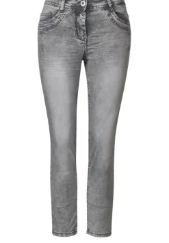 Slim Fit Jeans In 7/8