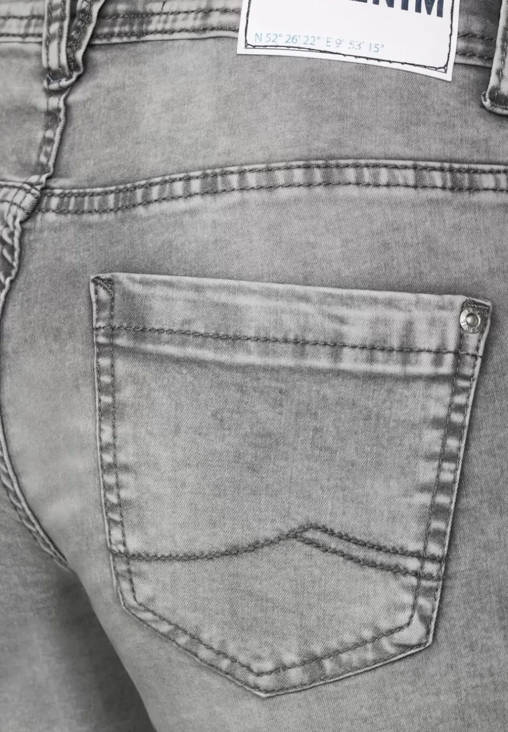 Slim Fit Jeans In Grau