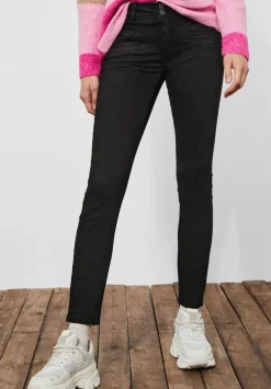 Slim Fit Jeans In High Waist