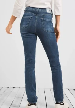Slim Fit Jeans In High Waist