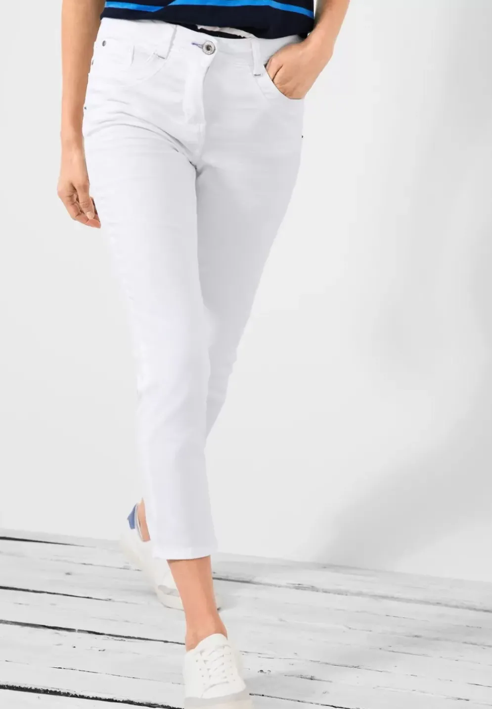 Slim Fit Jeans In Inch 26
