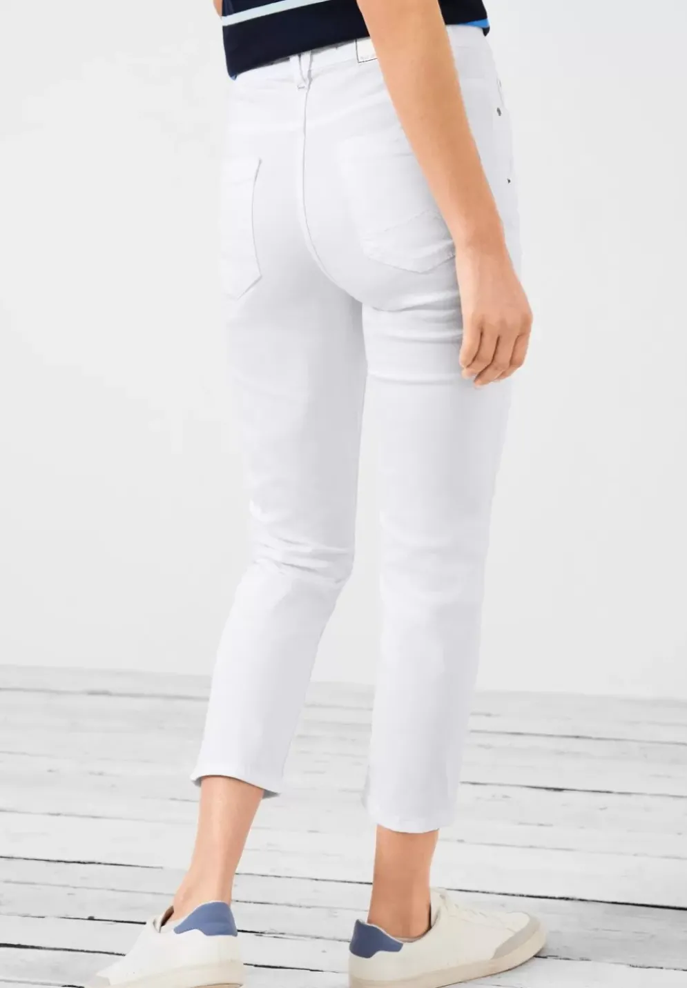 Slim Fit Jeans In Inch 26