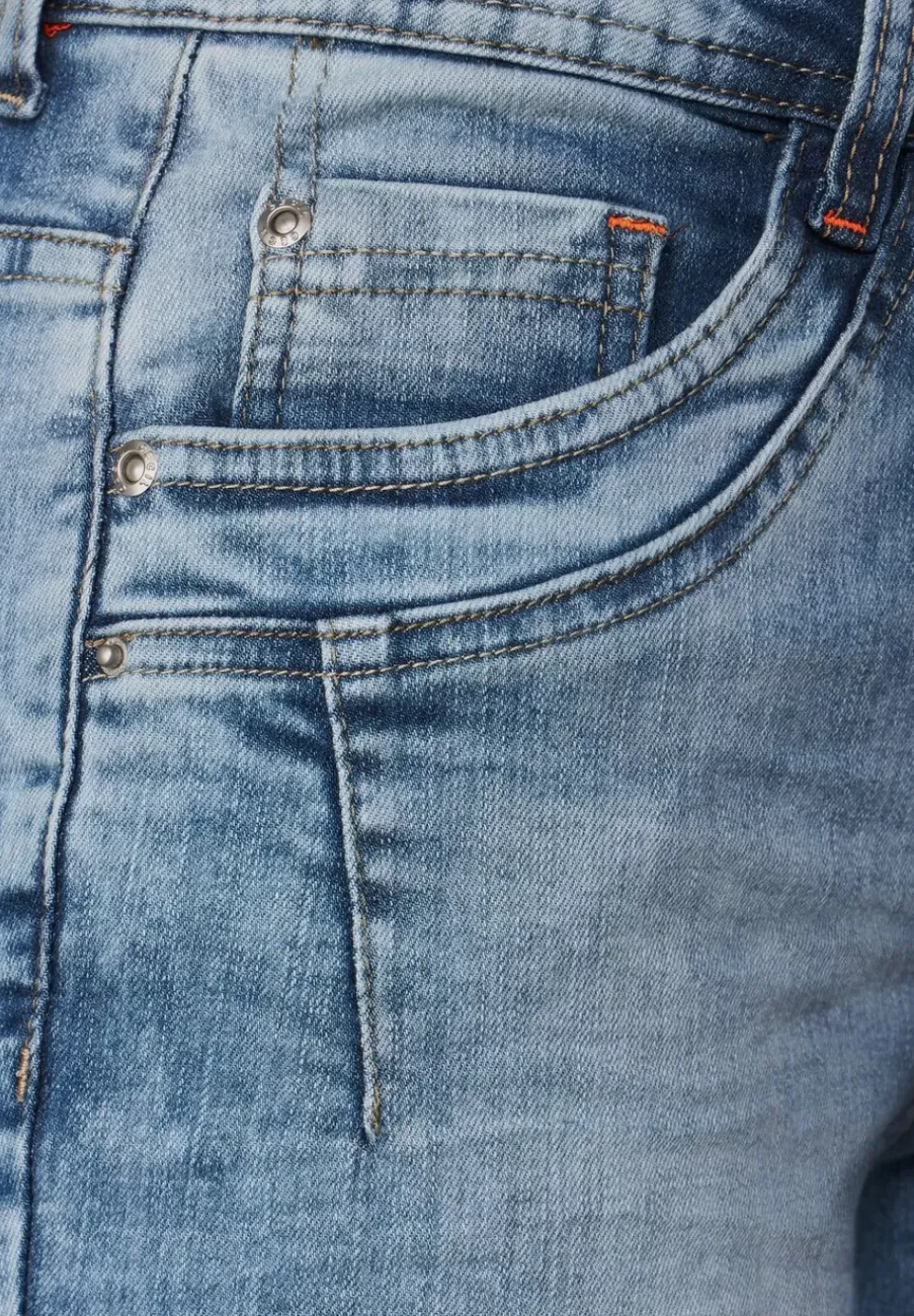 Slim Fit Jeans In 3/4-Lange