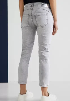 Slim Fit Jeans In 7/8-Lange