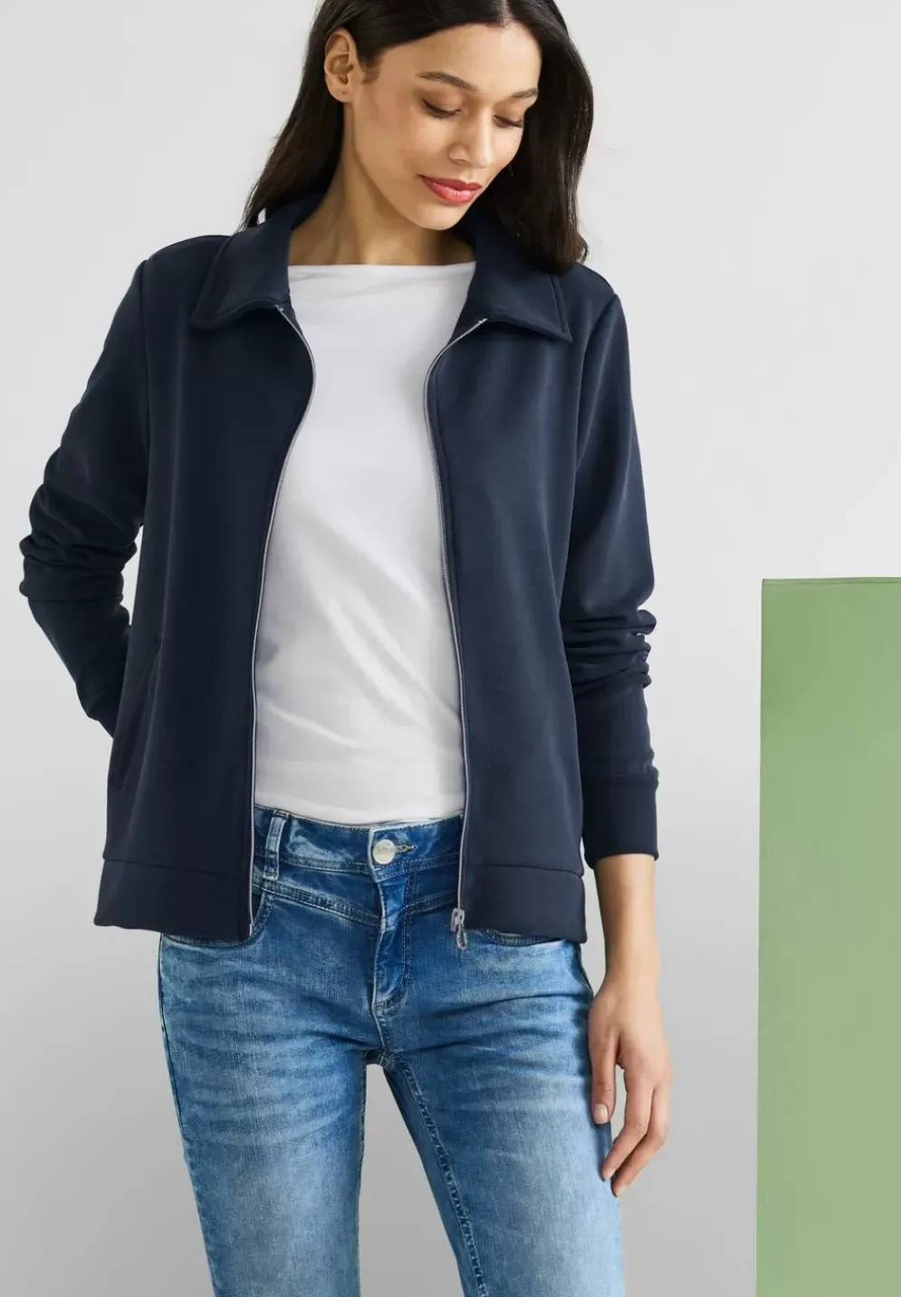 Softe Zipper Kurzjacke