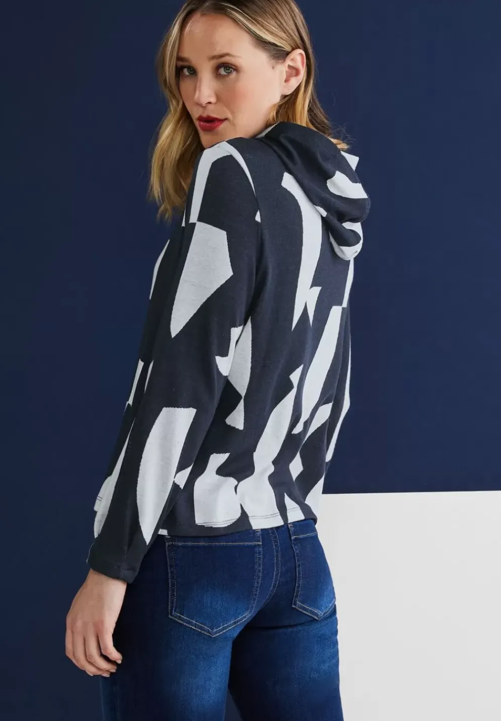 Softes Jacquard Hoodie Shirt