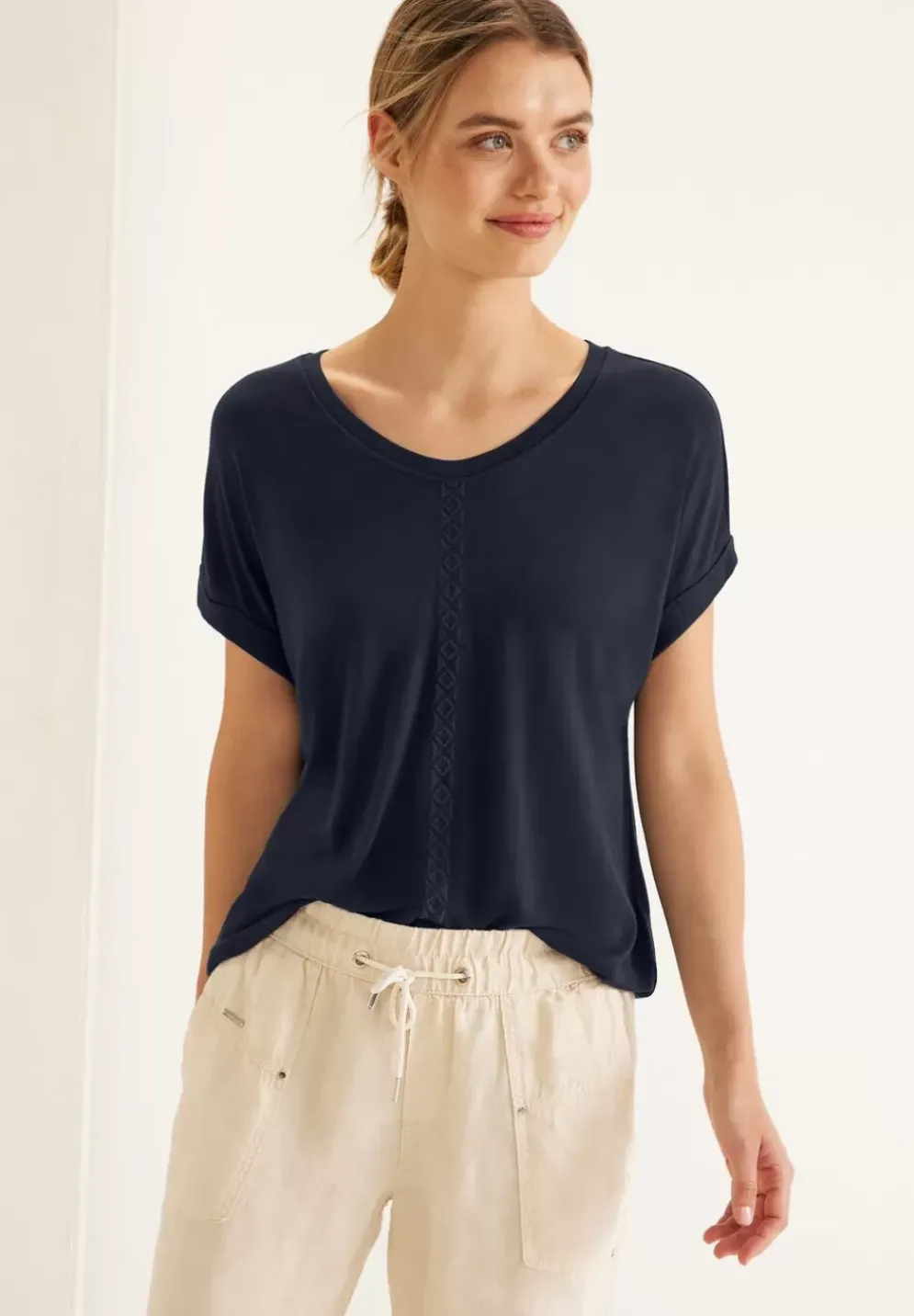 Softes Shirt Mit Stickerei