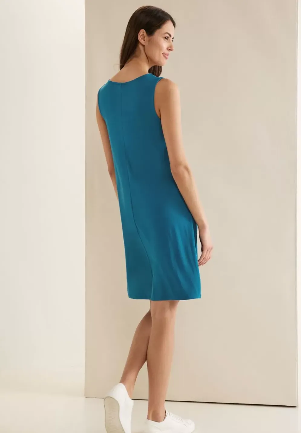Sommerkleid In Unifarbe