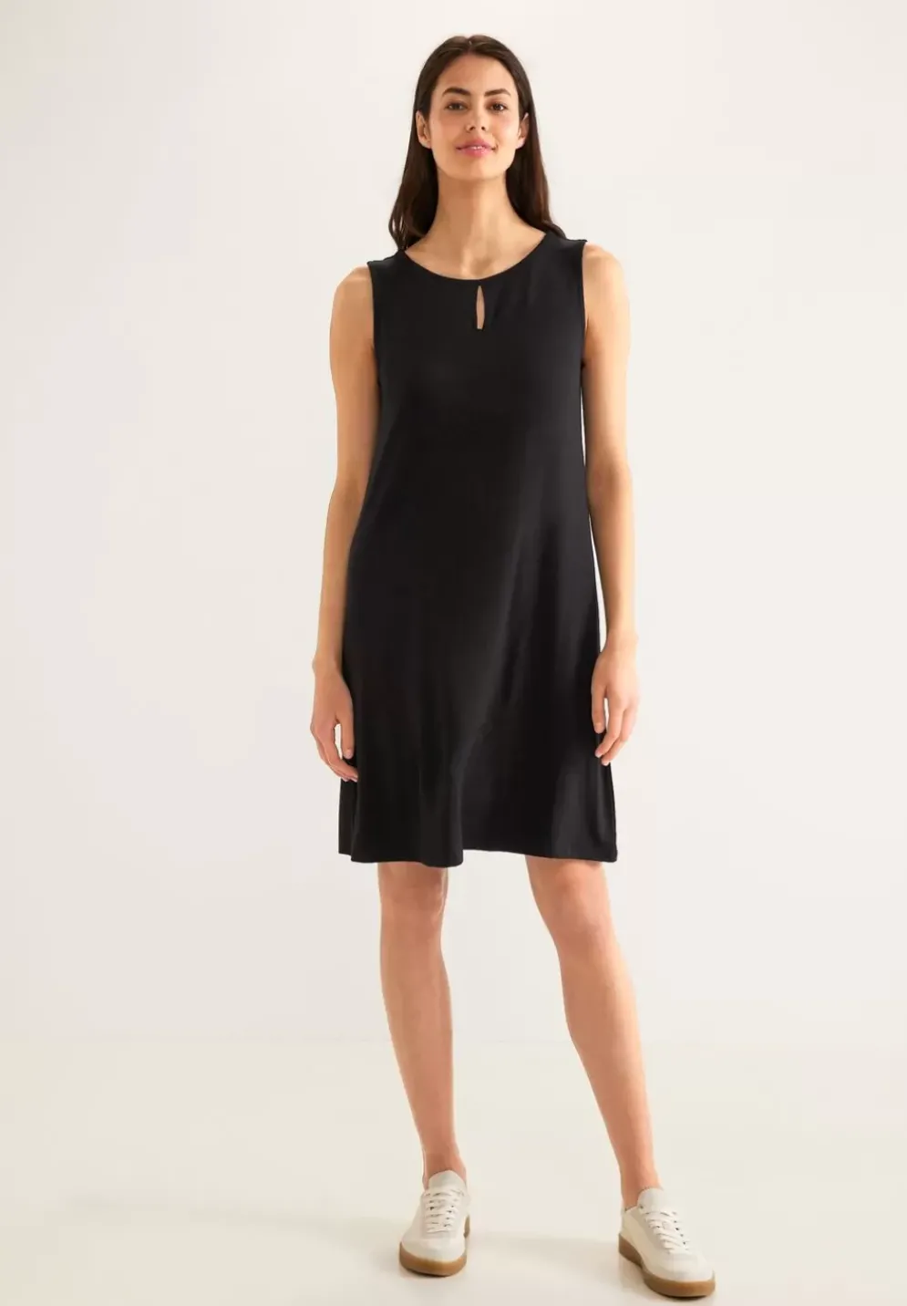 Sommerkleid In Unifarbe