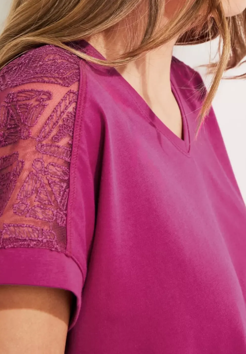 Spitzendetail Shirt