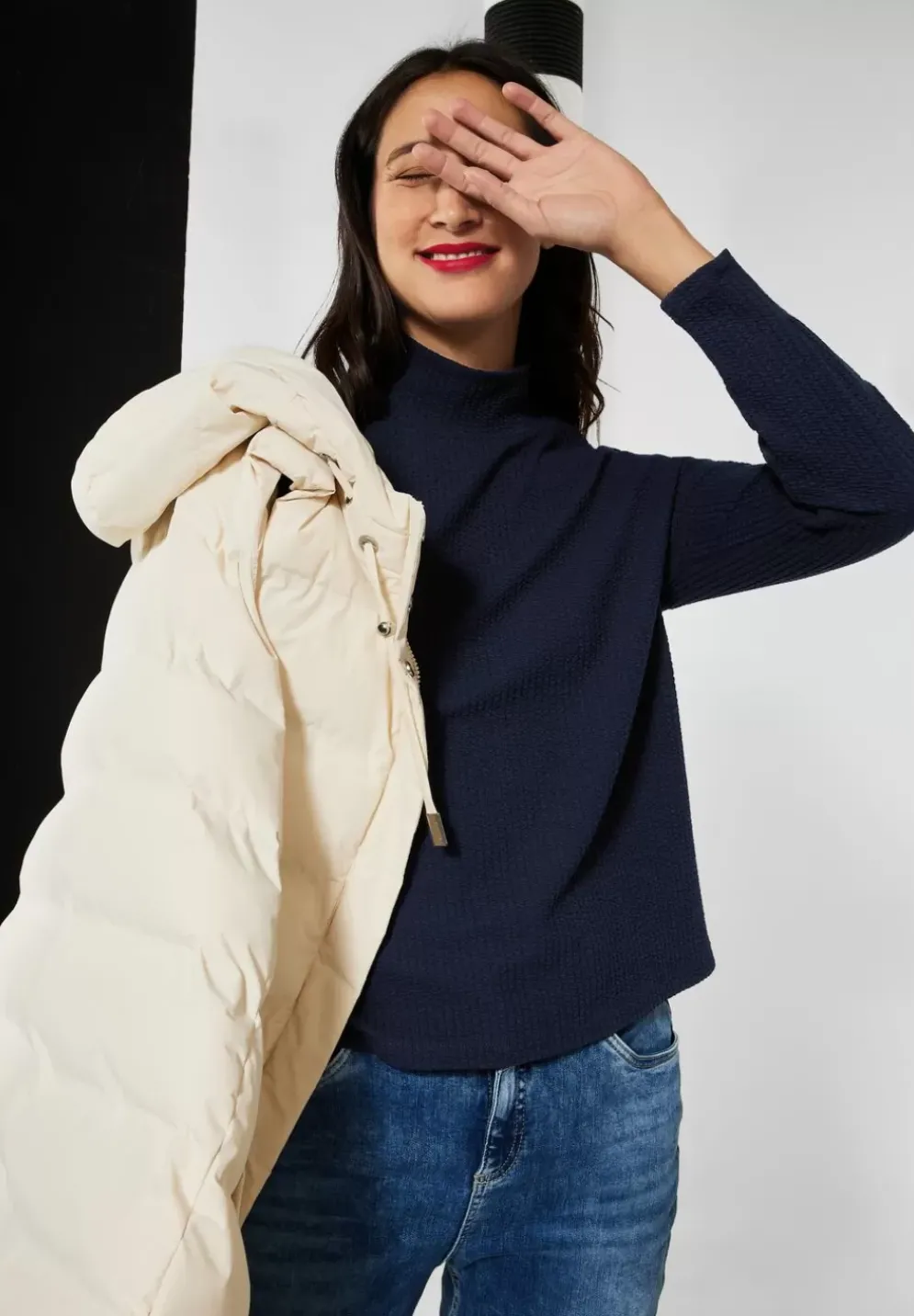 Stehkragenshirt Mit Struktur