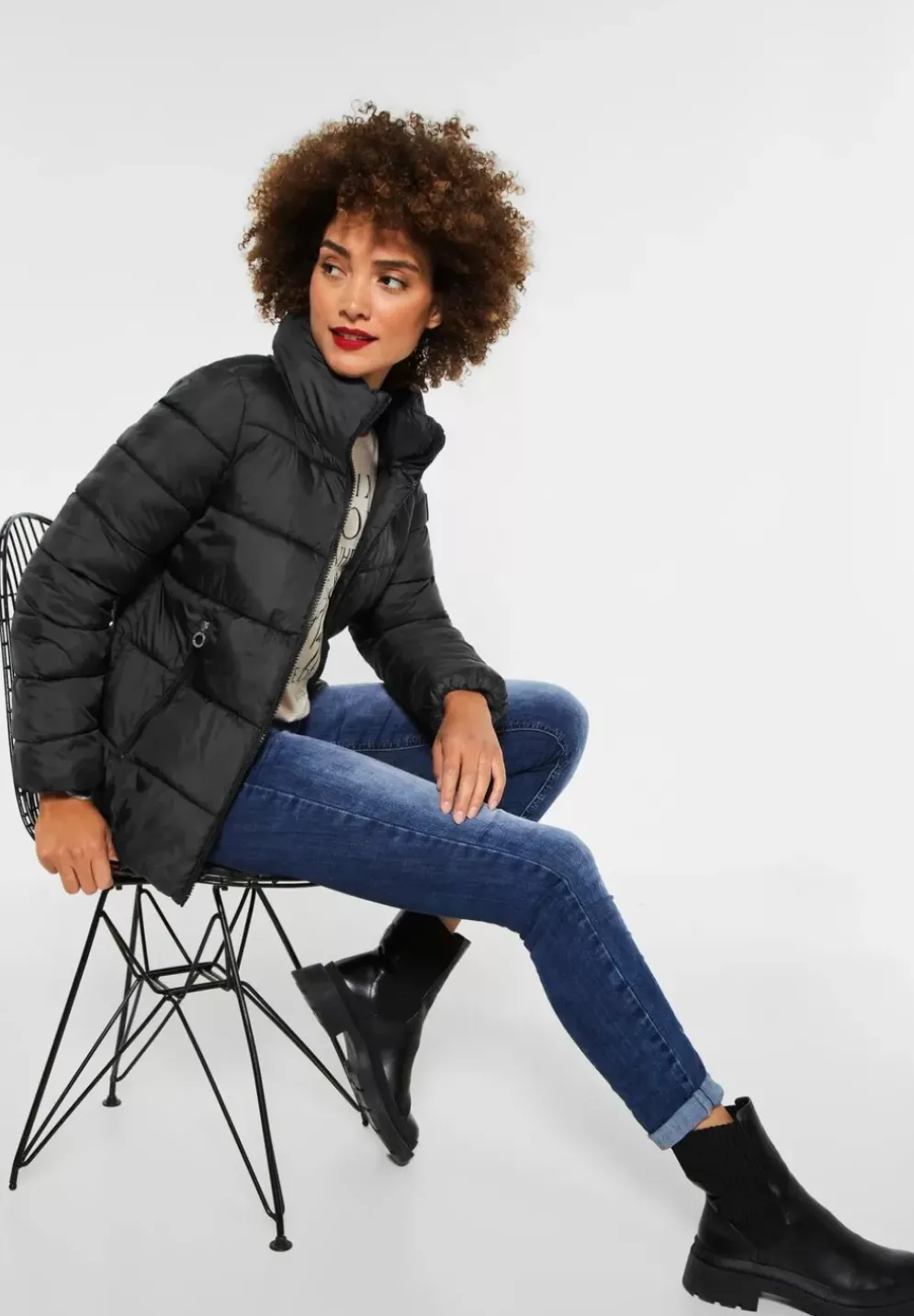 Steppjacke Mit Hohem Kragen