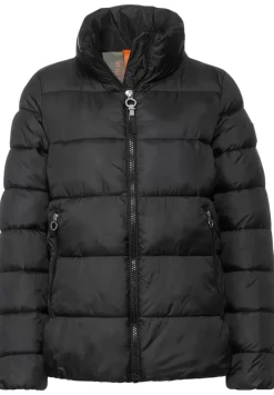 Steppjacke Mit Hohem Kragen