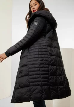 Steppmantel Im Wrap-Look