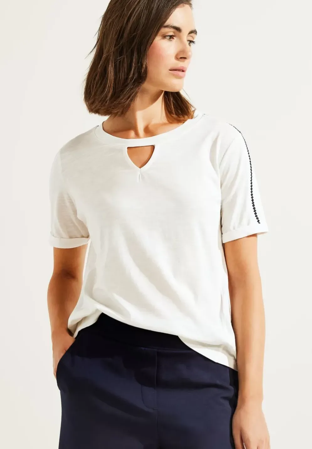 Stickerei Halbarm Shirt