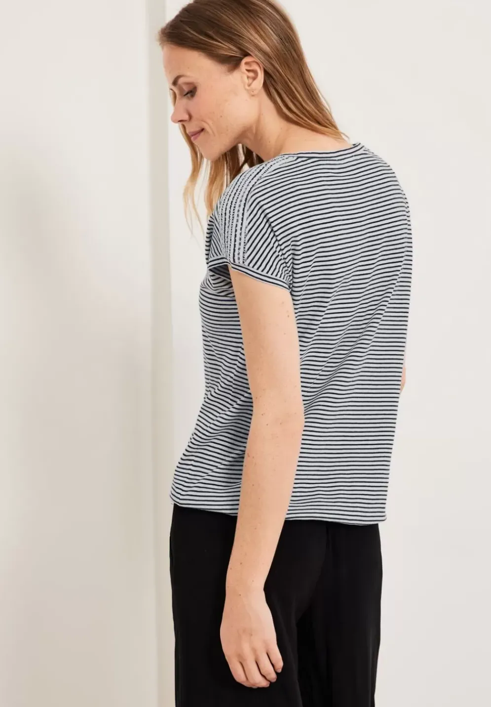 Streifenshirt Mit V-Neck