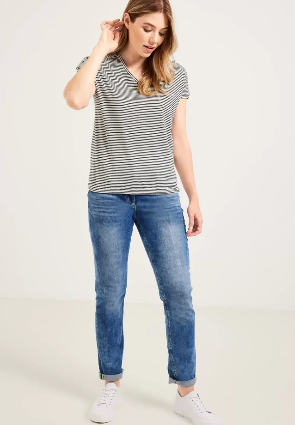 Streifenshirt Mit V-Neck
