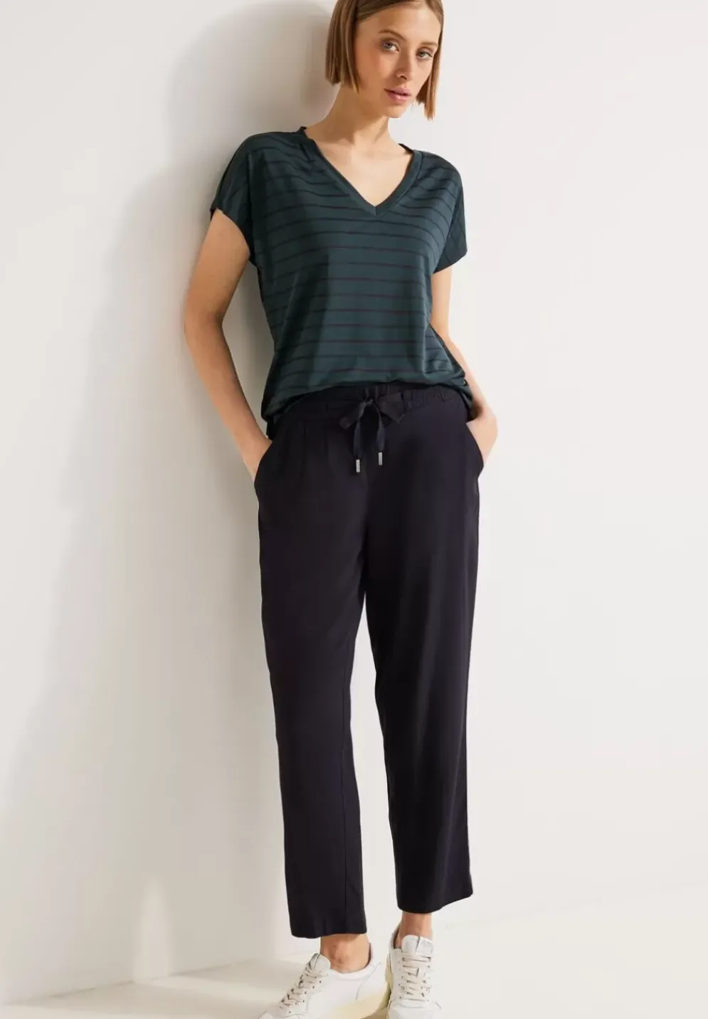 Streifenshirt Mit V-Neck
