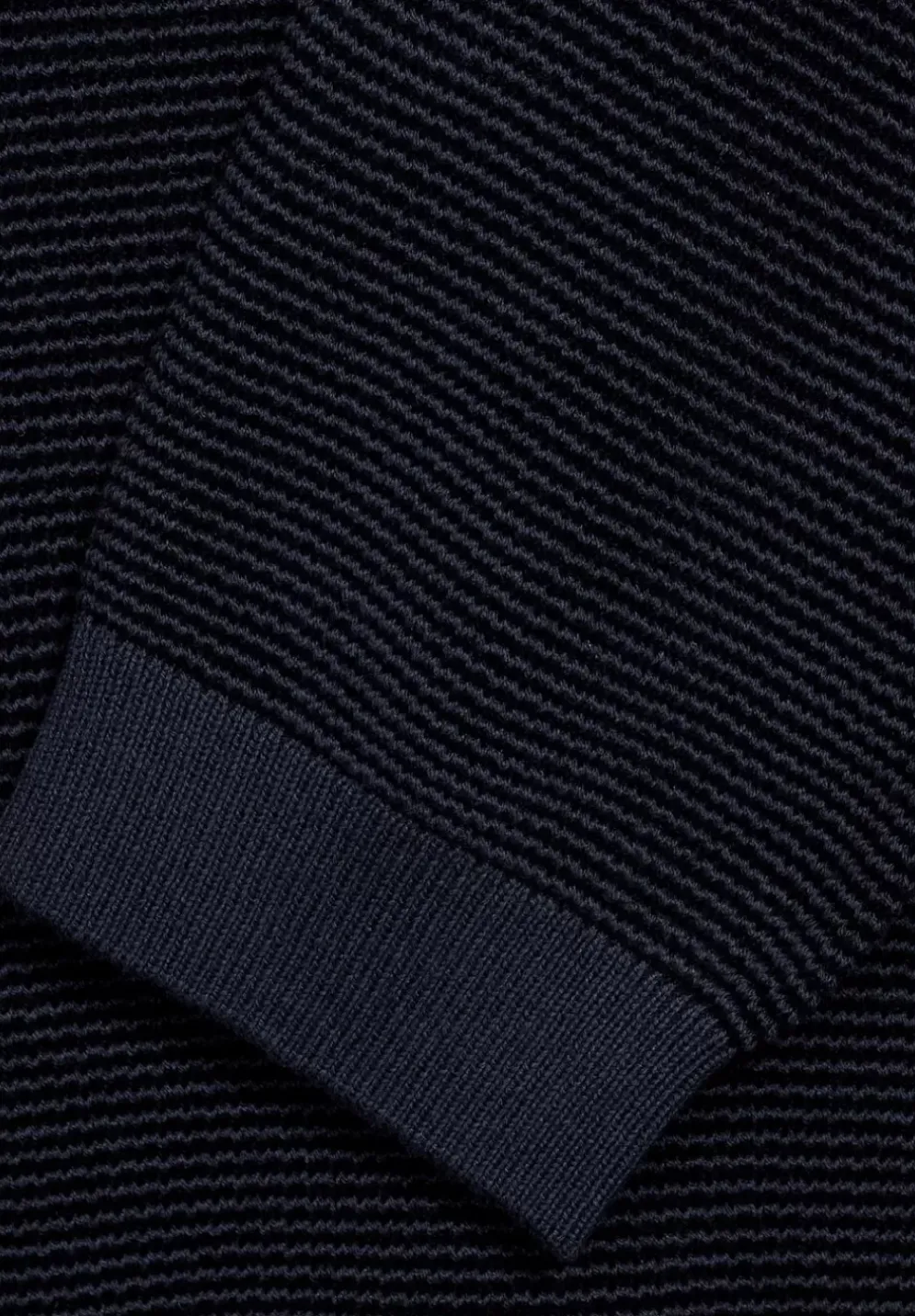 Streifenstruktur Pullover